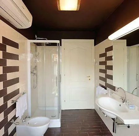 Maurice Apartahotel 3*